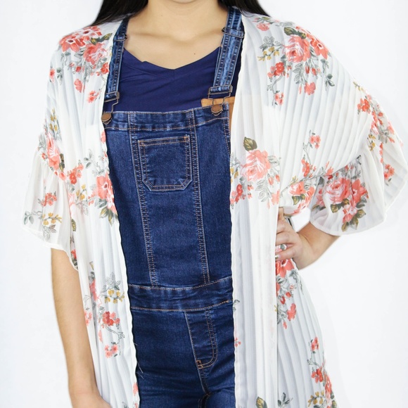 7th Ray Tops - Ivory with Floral Design Kimono